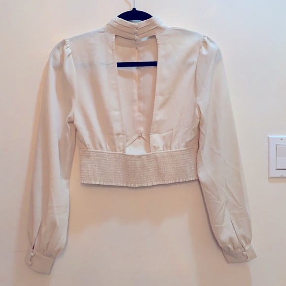 J.O.A. Cropped Backless Blouse - Picture 2 of 2